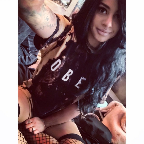 Meet your Posher, Chrisandra - Picture 1 of 1